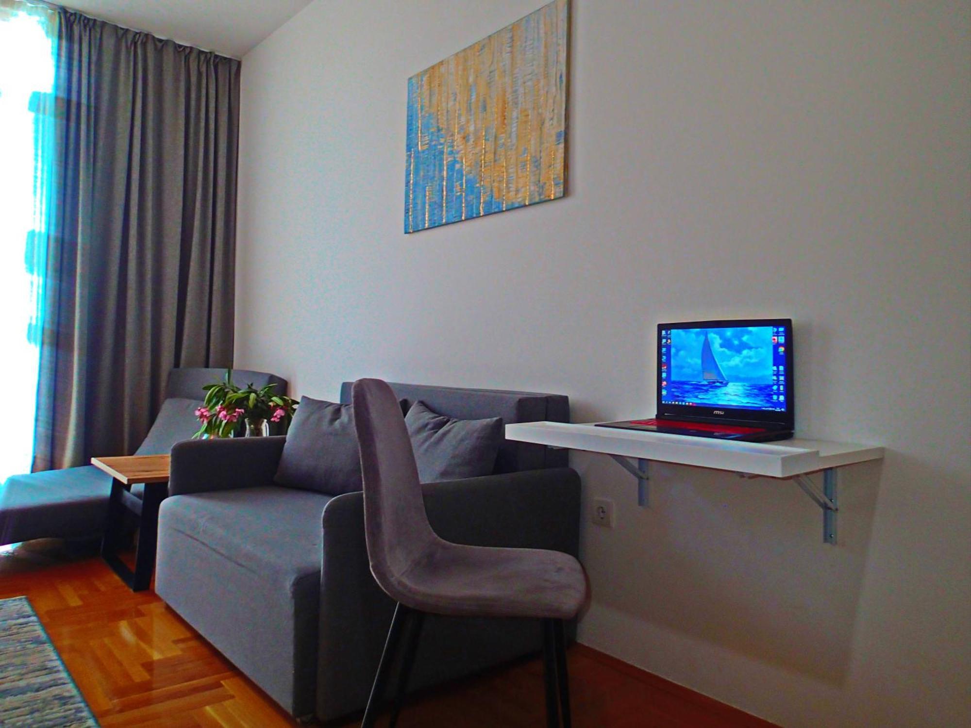 Apartment Sova Tivat Exterior photo