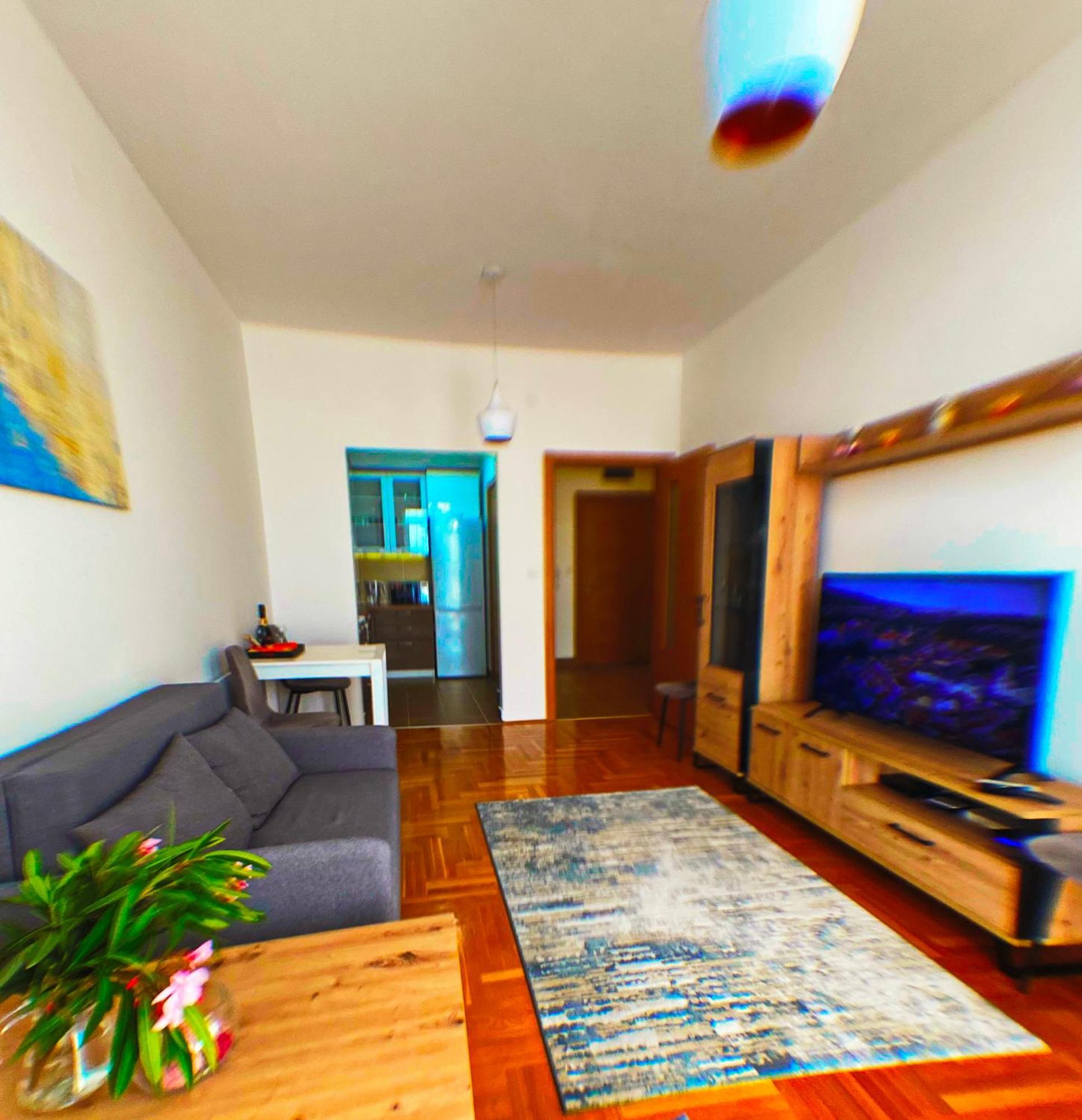 Apartment Sova Tivat Exterior photo